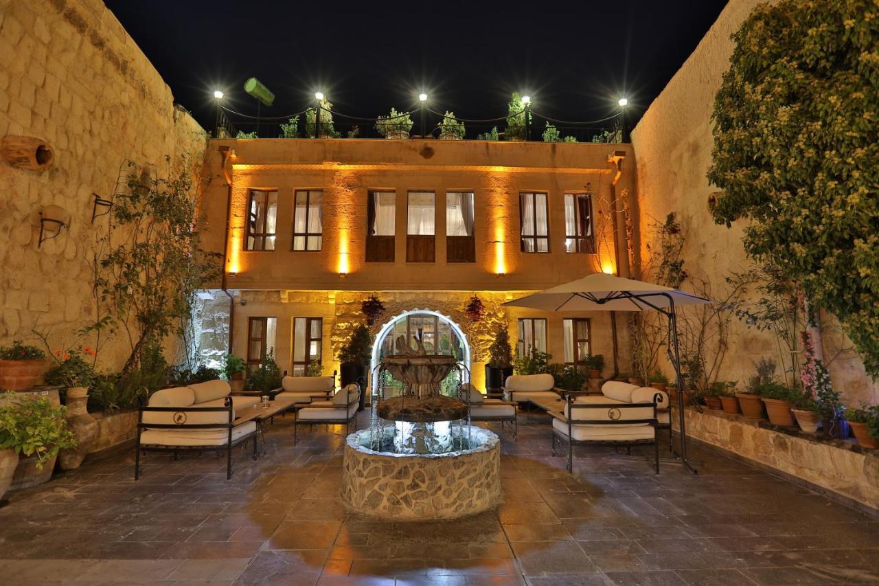 Aja Cappadocia Cave Hotel ウルギュップ エクステリア 写真