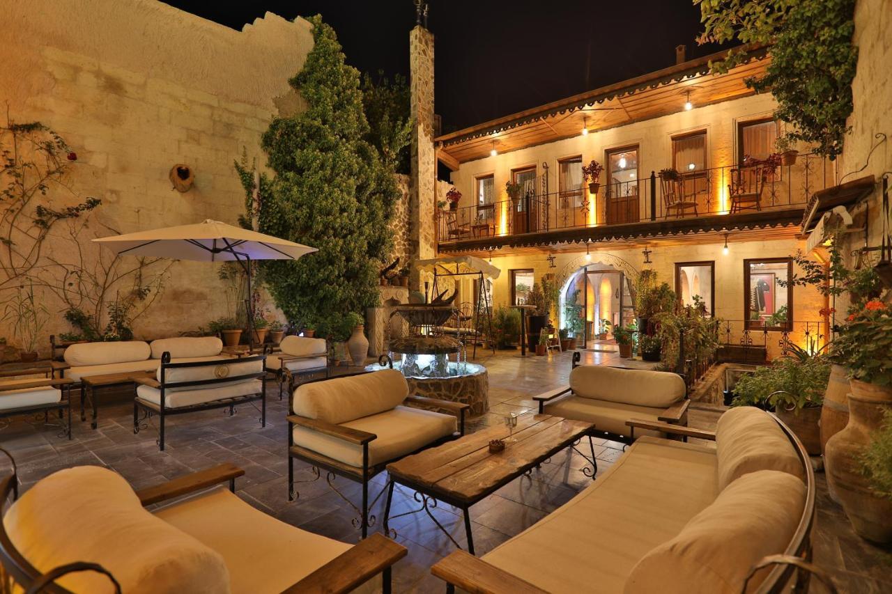 Aja Cappadocia Cave Hotel ウルギュップ エクステリア 写真