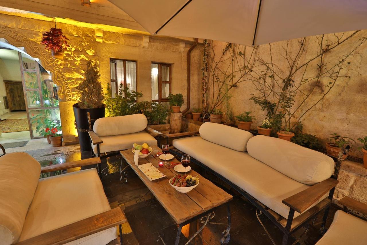 Aja Cappadocia Cave Hotel ウルギュップ エクステリア 写真