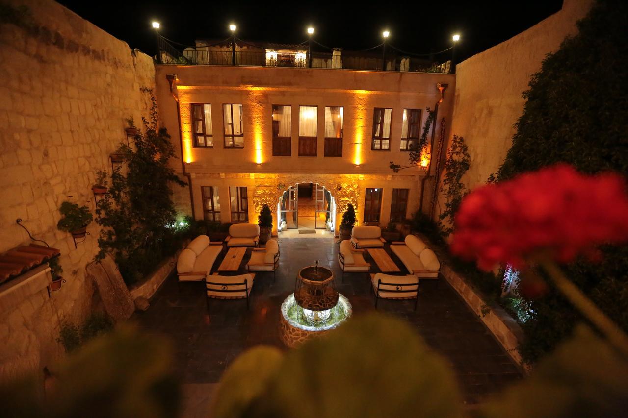 Aja Cappadocia Cave Hotel ウルギュップ エクステリア 写真