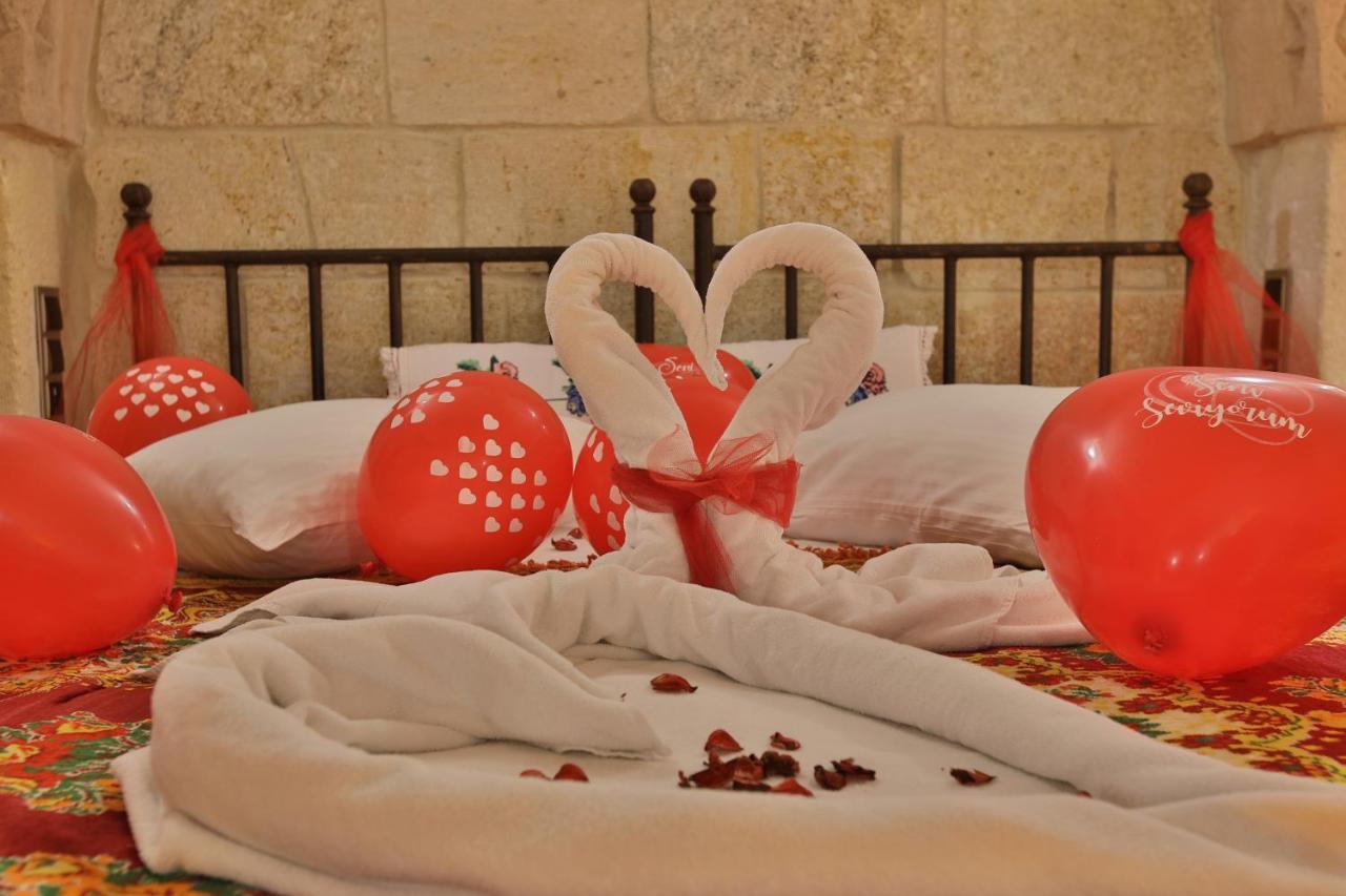 Aja Cappadocia Cave Hotel ウルギュップ エクステリア 写真